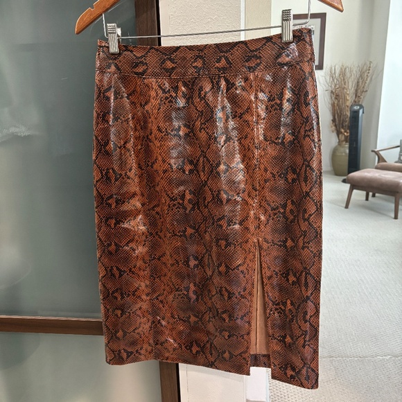 Express x Negin Mirsalehi Faux Leather Skirt - Brown/Black Snake Print Size 8 - Picture 2 of 10